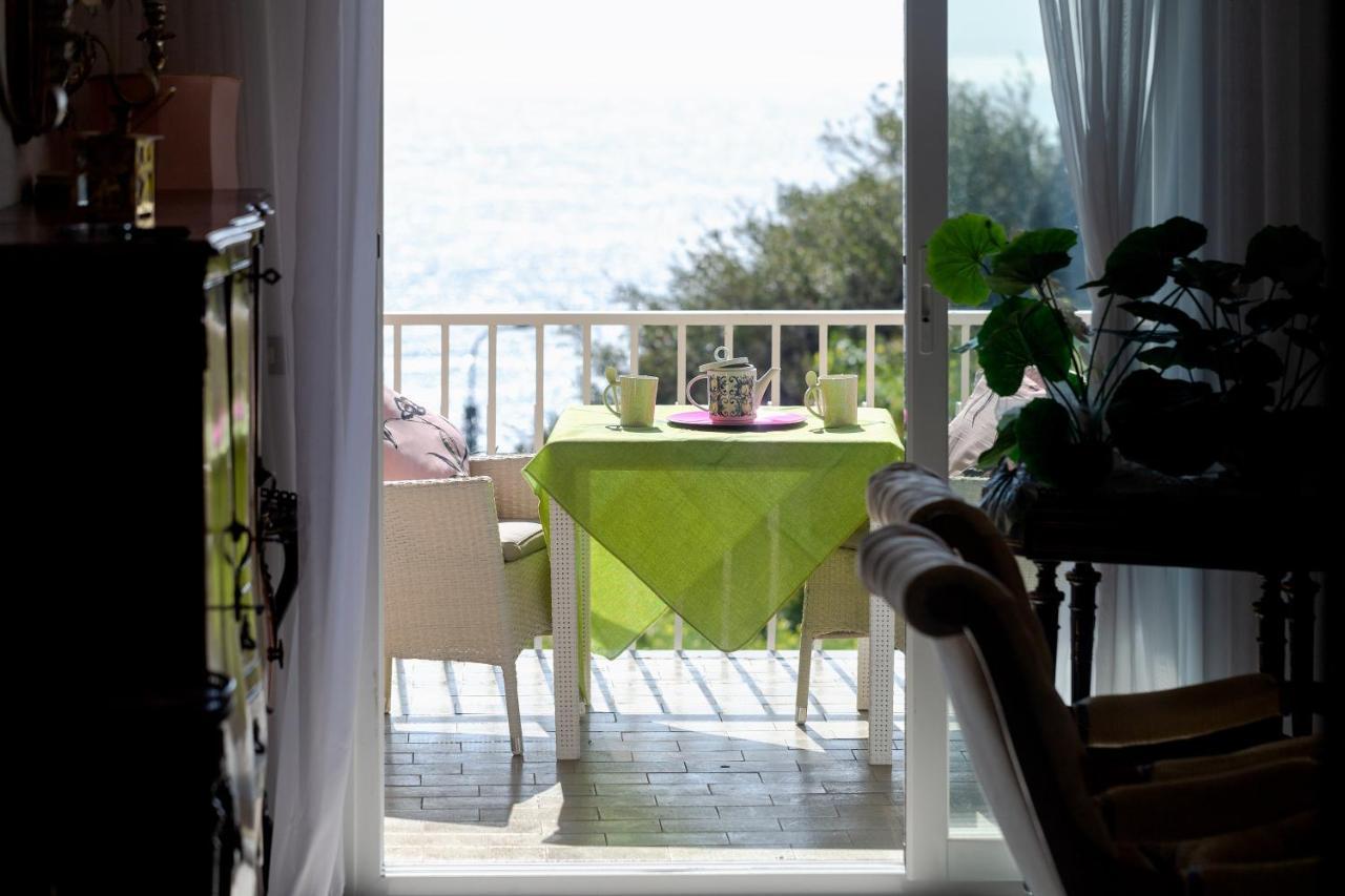 116 - Casa Colorata Vista Mare, 500M Dalla Spiaggia - Parcheggio Privato Gratis Incluso Ospedaletti Bagian luar foto